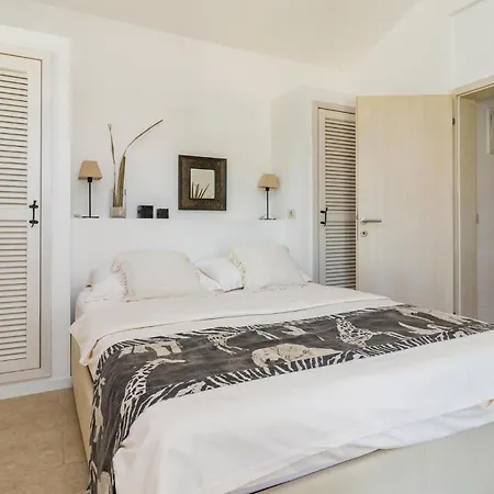 Lovely In With Wifi Holiday home